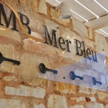 Bleu Aparthotel